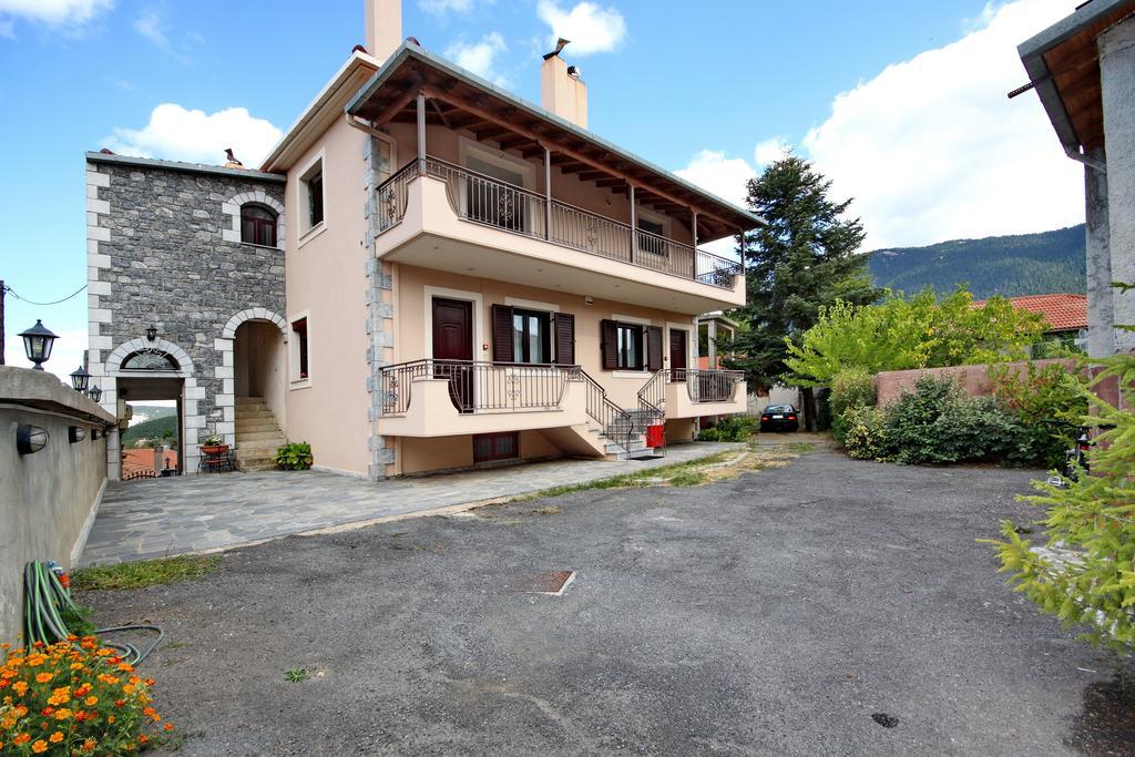 Apartmán Melivoia Vitina Exteriér fotografie