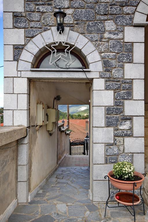 Apartmán Melivoia Vitina Exteriér fotografie